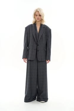 Жилет с открытой спиной в клетку