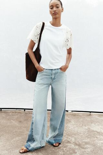 ZARA ФУТБОЛКА С ВЫШИВКОЙ И КОРОТКИМИ РУКАВАМИ, БЕЛЫЙ
