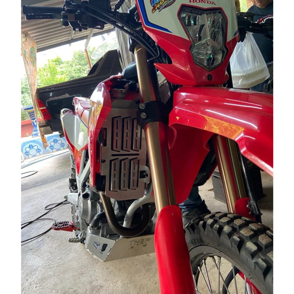 Radiator guard for Honda CRF300L (no brand) with side bracket reinforcement (2021-Up)