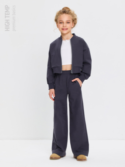 Укороченный бомбер из футера на молнии