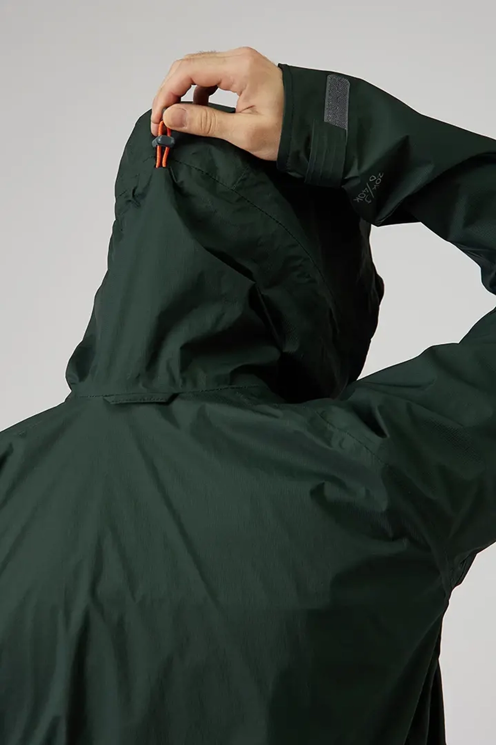 КУРТКА STAYER МЕМБРАННАЯ 2,5L ВЕТРО-ВЛАГОЗАЩИТНАЯ МУЖСКАЯ АГРУТ 25-40507