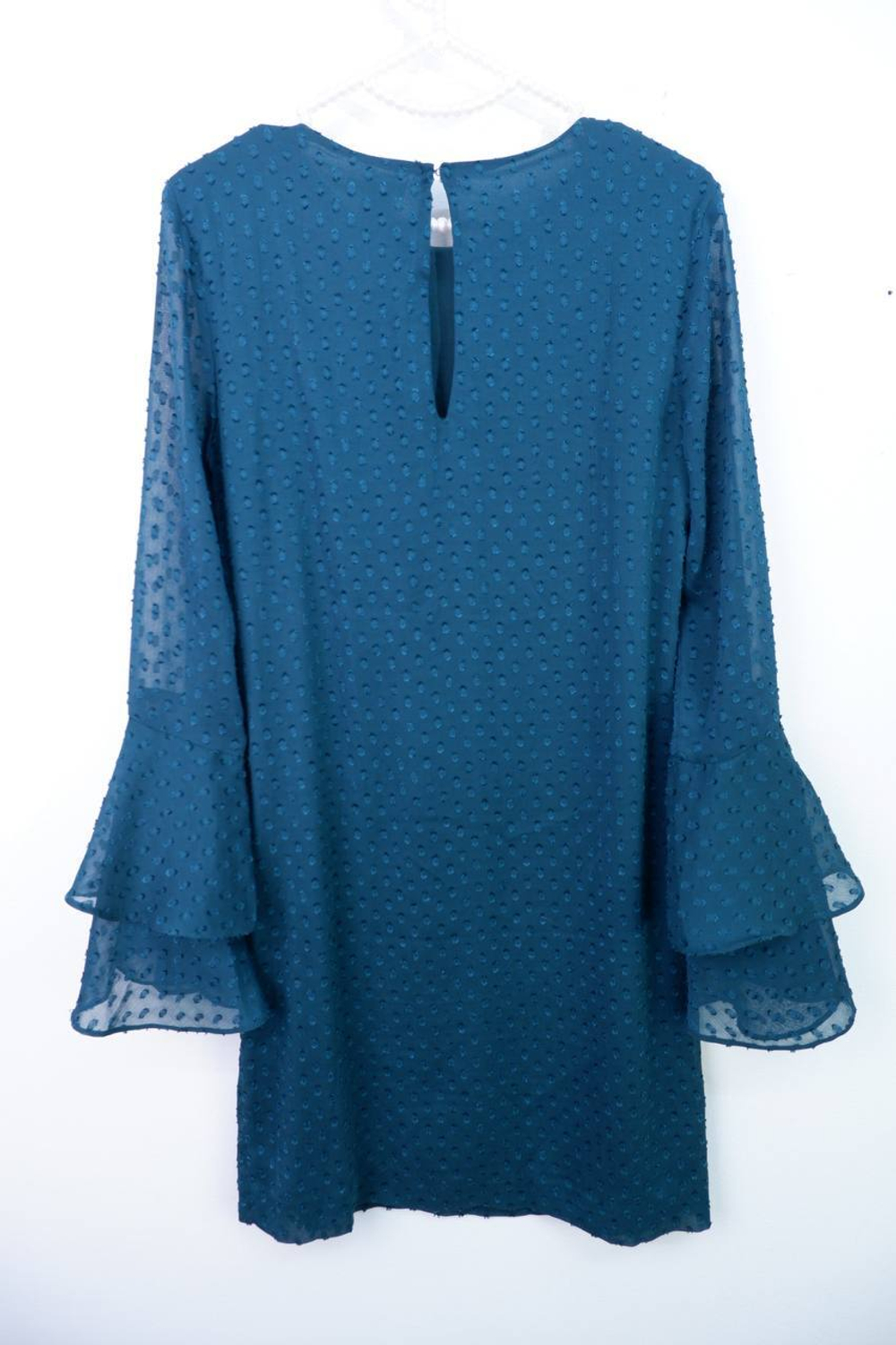 Платье H&M для корпоративных танцев, маркировка 32, визуально на 38 размер