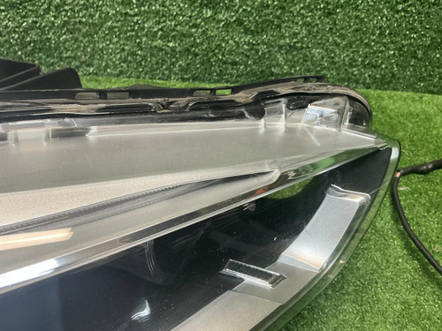 Фара правая BMW X1 F48 (2015-2019) LED