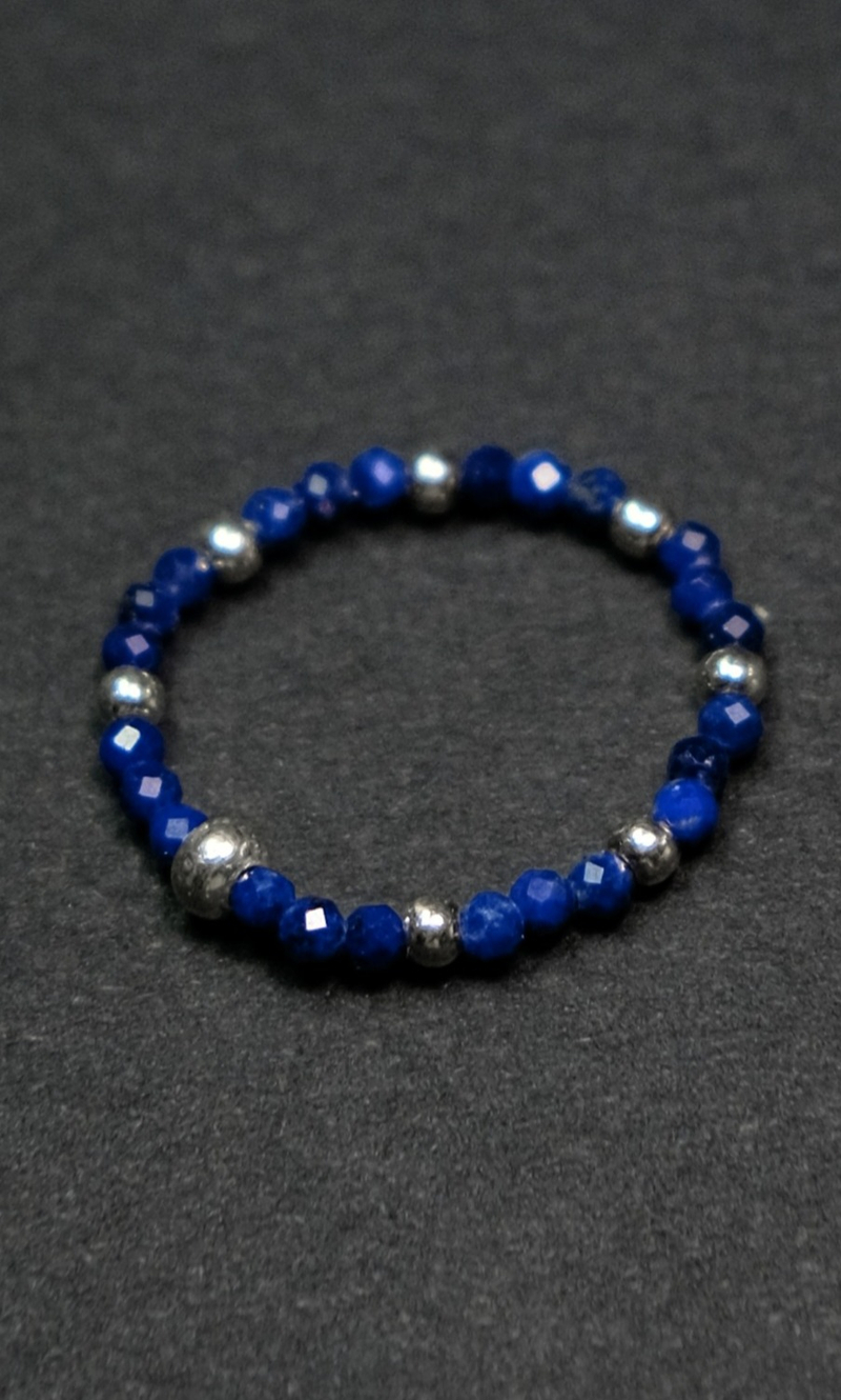 Кольцо "Memo about Finance" из лазурита с серебряными бусинами