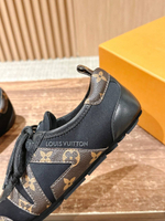 Женские кроссовки Louis Vuitton Sneakerina коричневого цвета с инициалами