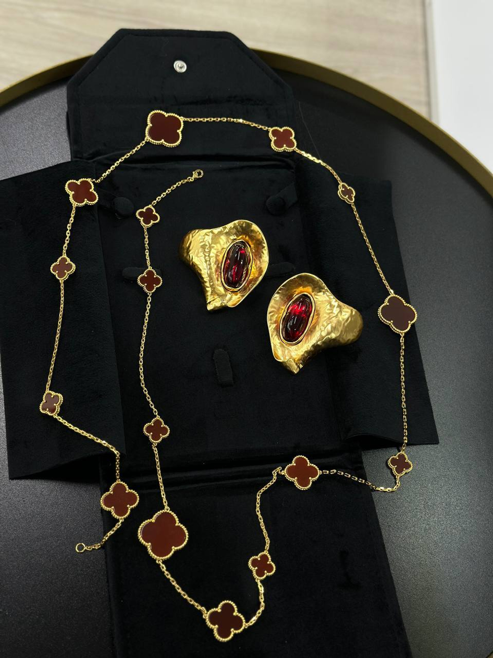 Серьги Yves Saint Laurent