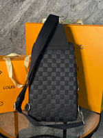 Сумка-мессенджер Louis Vuitton