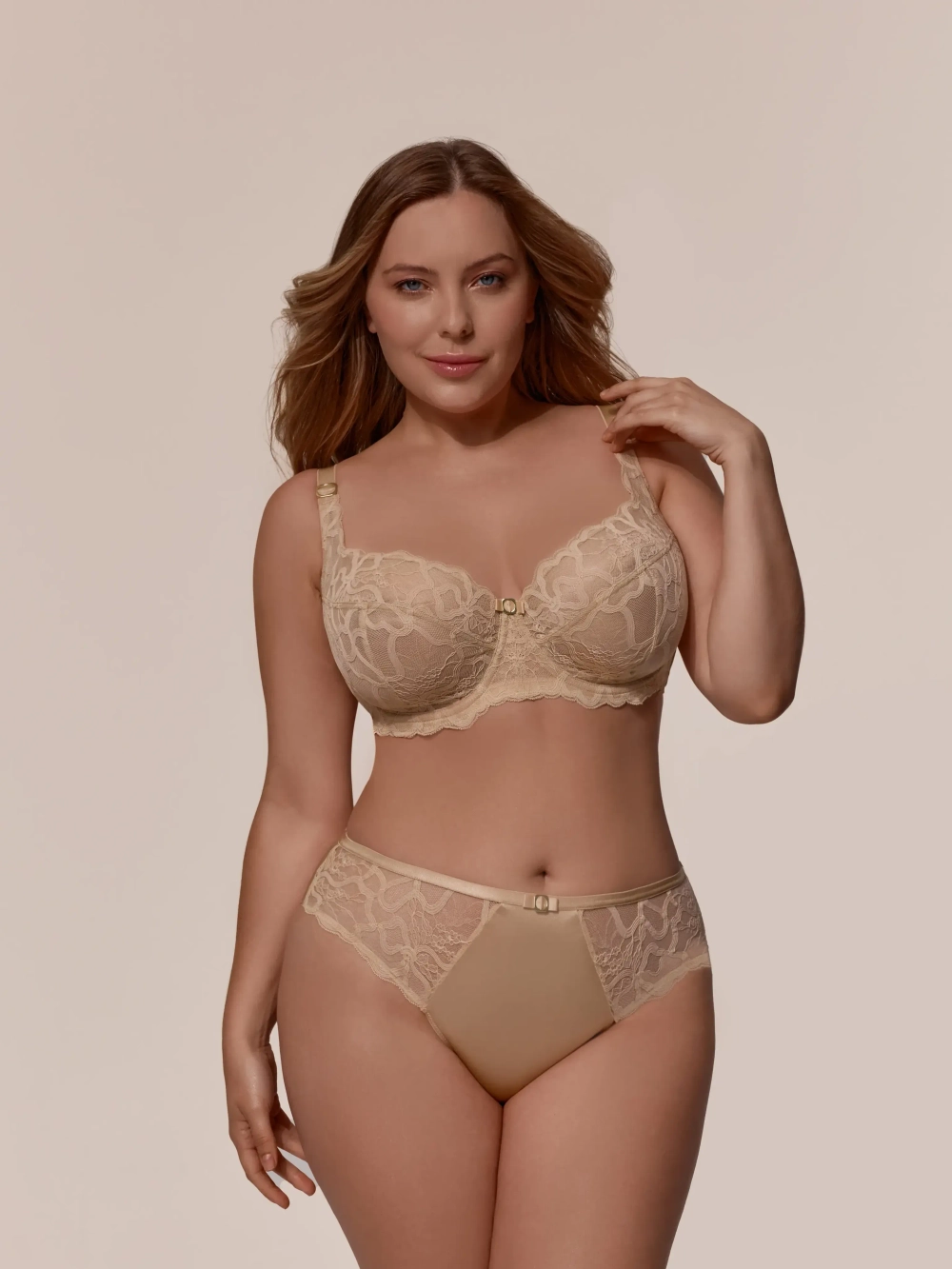 Бюстгальтер c мягкой чашкой EVI бежевый