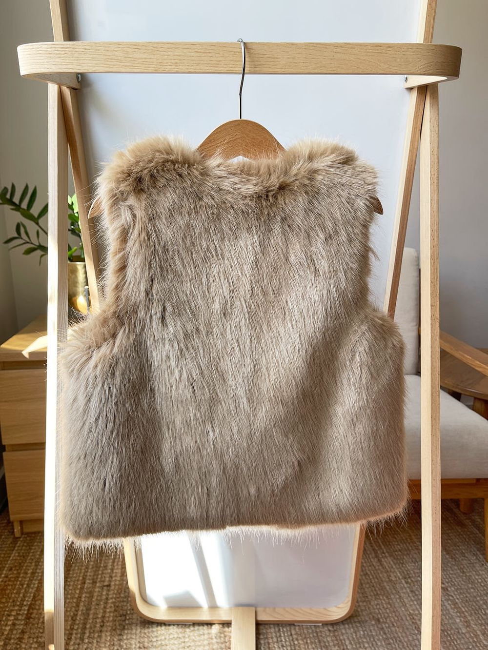 Жилет меховой Chloe, 128