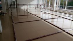 Установка батутной арены на стойках