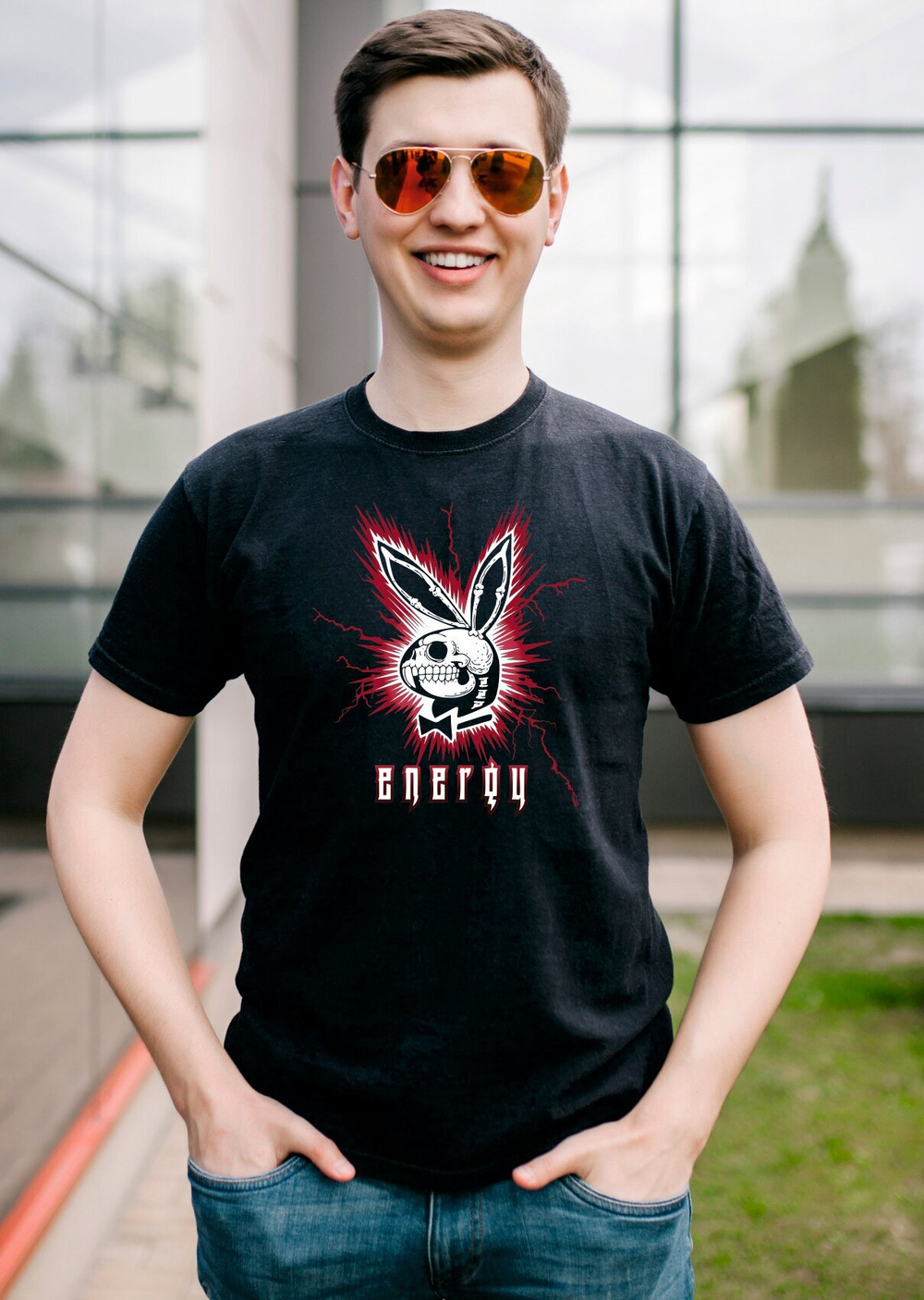 Футболка черная с принтом Кролик Энерджи