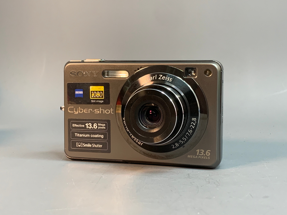 Sony Cyber-shot DSC-W300