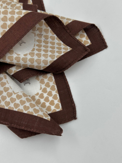 Платок бежевый с сердечками Celine