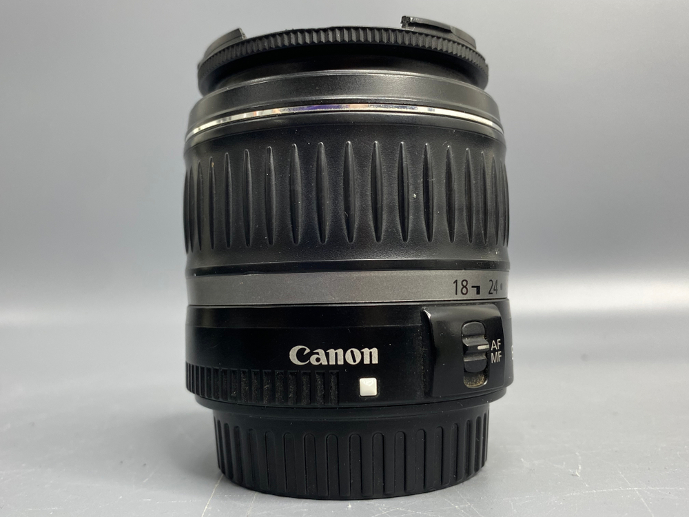 Canon EF-S 18-55mm f/3.5-5.6 II скол