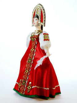 Кукла фарфоровая в русском костюме Плясунья