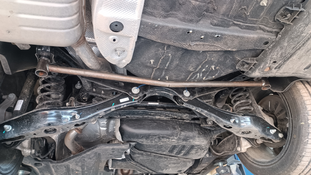Распорка задняя нижняя Skoda Superb 3 III с передним приводом (ПОД ЗАКАЗ)