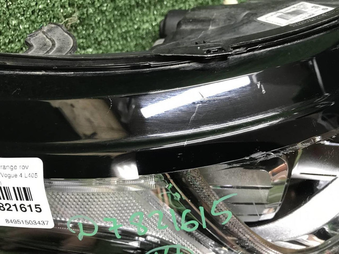 Фара правая Range Rover Vogue 4 12-17 ксенон