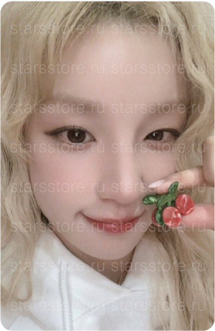 Фотокарта Yuqi i-dle - [We are] (EVERLINE)