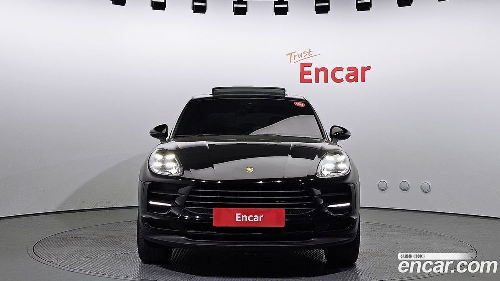Porsche Macan 2.0 (12.2019)