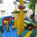 Большой надувной батут-горка "Корабль флибустьеров" 14*8*6 м