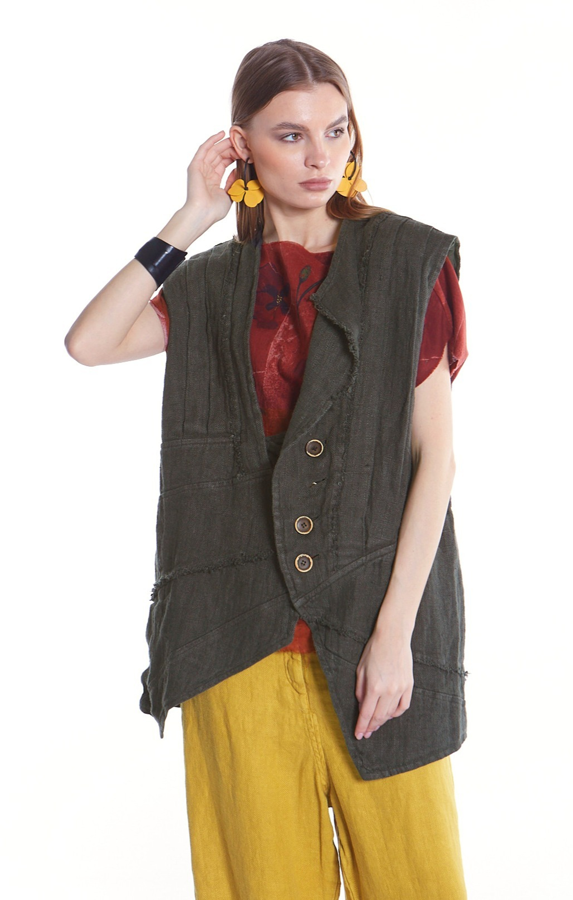 ДВУСТОРОННИЙ АСИММЕТРИЧНЫЙ ЖИЛЕТ