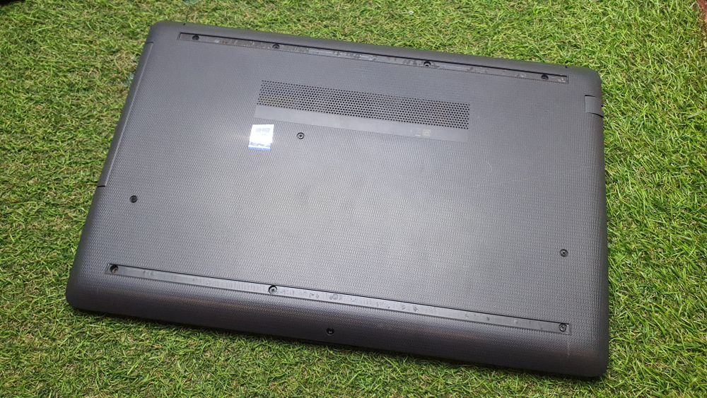 Ноутбук HP i3-7/8Gb/250 G7 6BP31EA/Windows 10