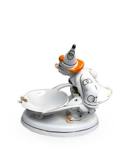 Фарфоровая статуэтка "Клоун с тачкой" (ФФЗ "Чайка")