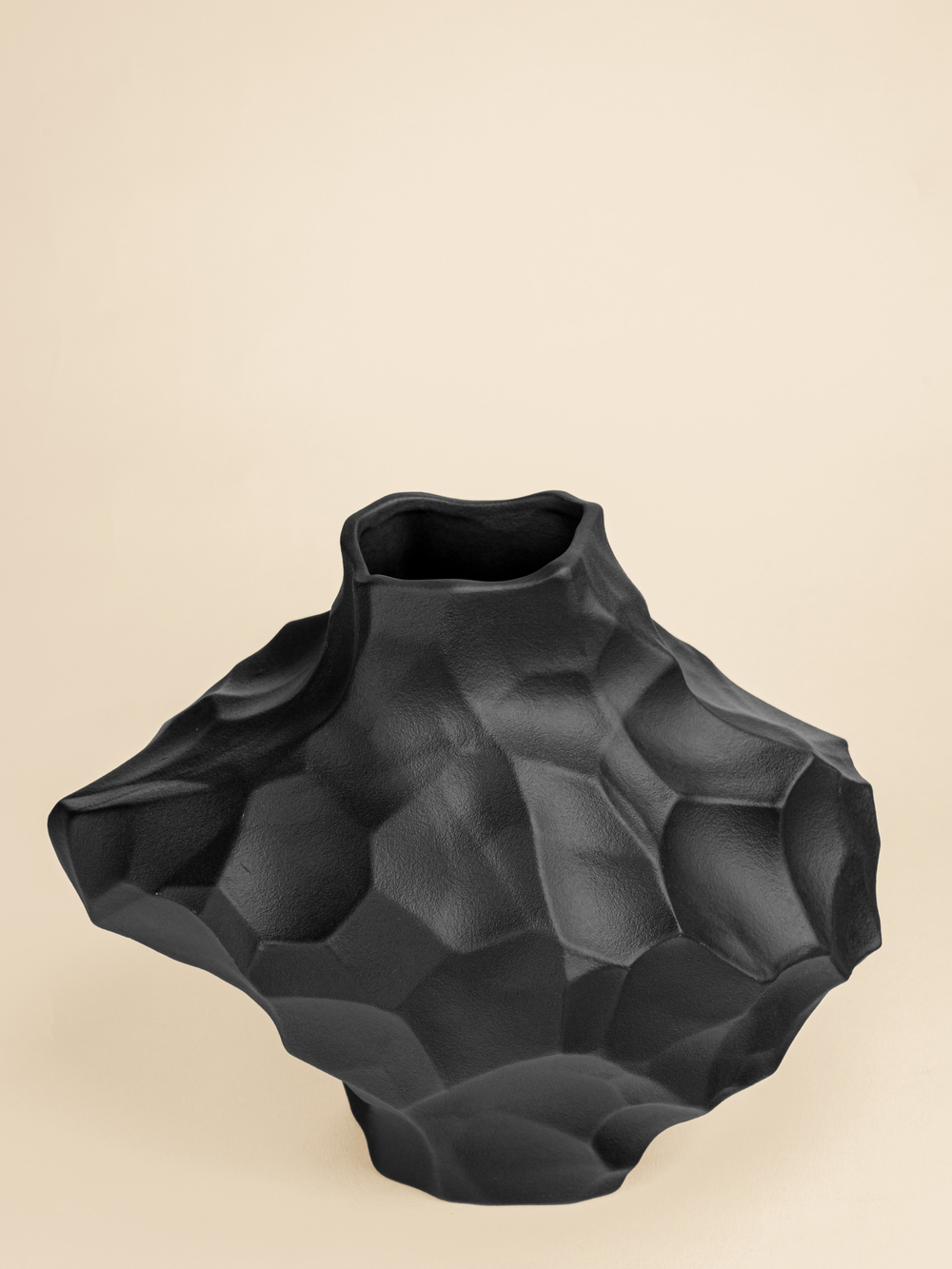 Ваза фарфоровая DUNE Черная