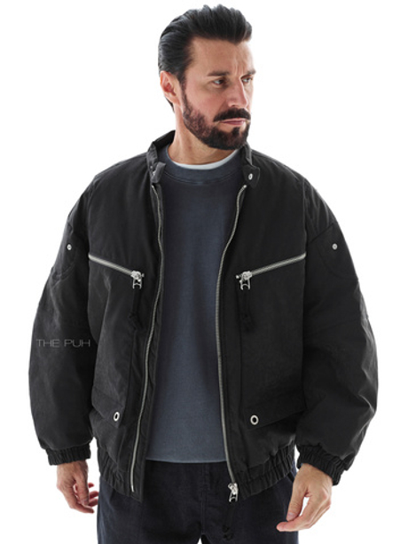 Черный утепленный бомбер с нагрудными карманами