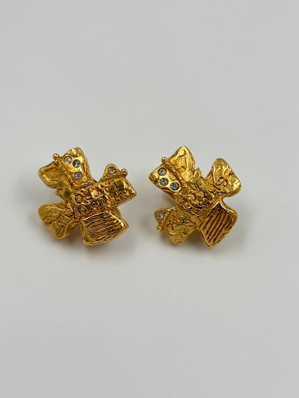Клипсы в виде крестов Christian Lacroix