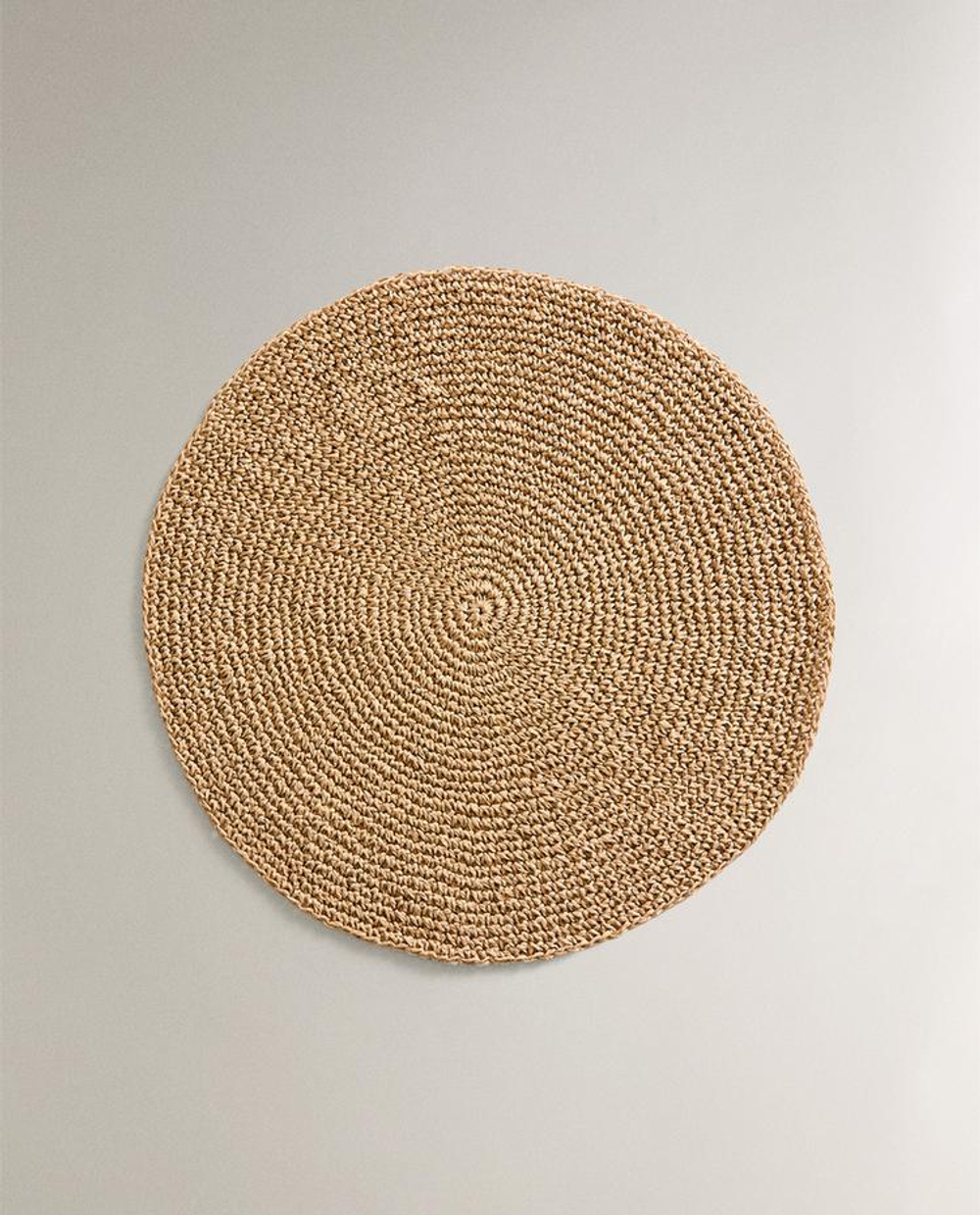 ZARA HOME КРУГЛАЯ ПОДСТАВКА ПОД СТОЛОВЫЕ ПРИБОРЫ ИЗ БУМАЖНОЙ ЛОЗЫ, КОРИЧНЕВЫЙ