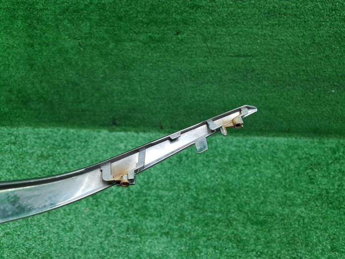 Молдинг переднего бампера Toyota Camry xv70 20-нв