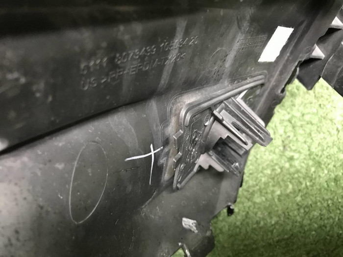 Накладка ПТФ левая BMW X5 G05 (2018-2023) M-paket