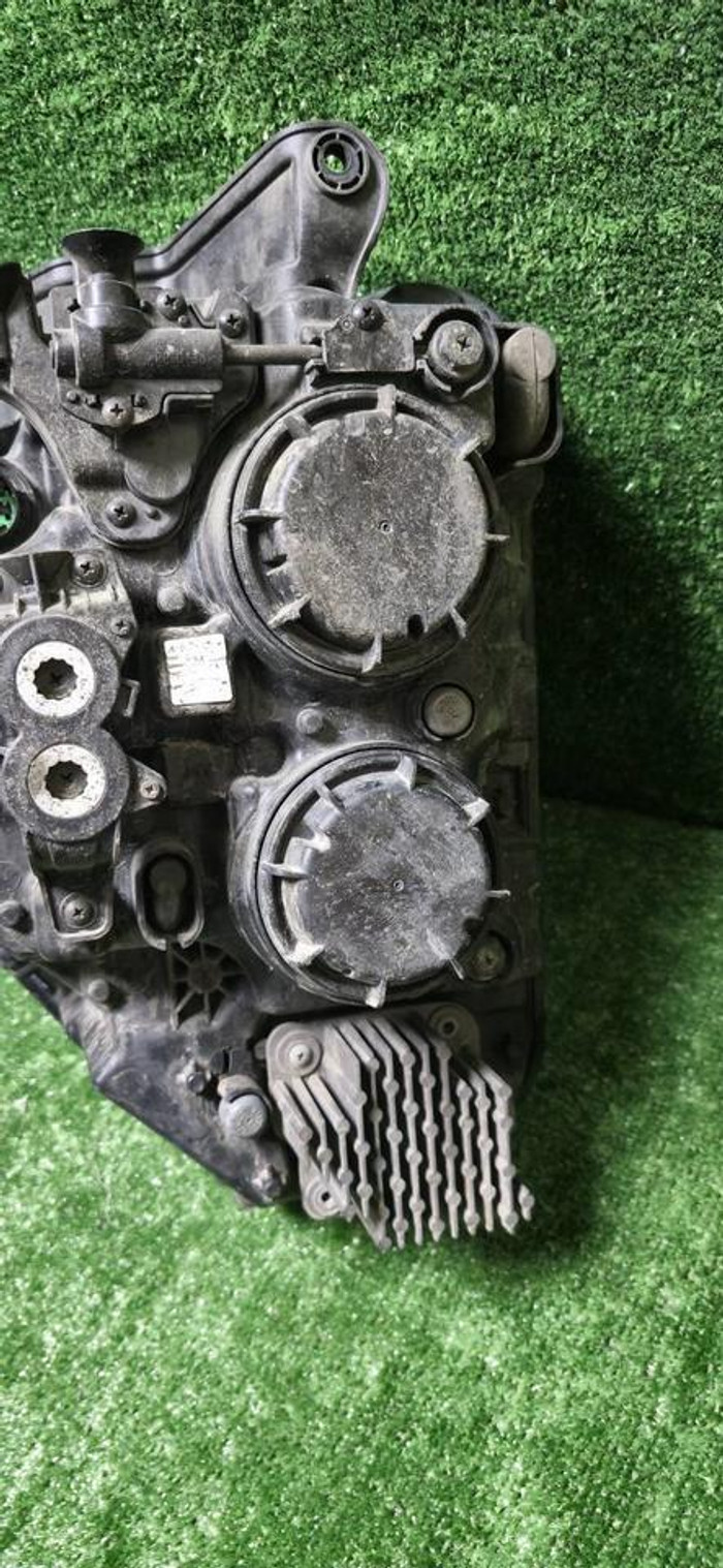 Фара правая Hyundai Palisade (2018-2022) LED