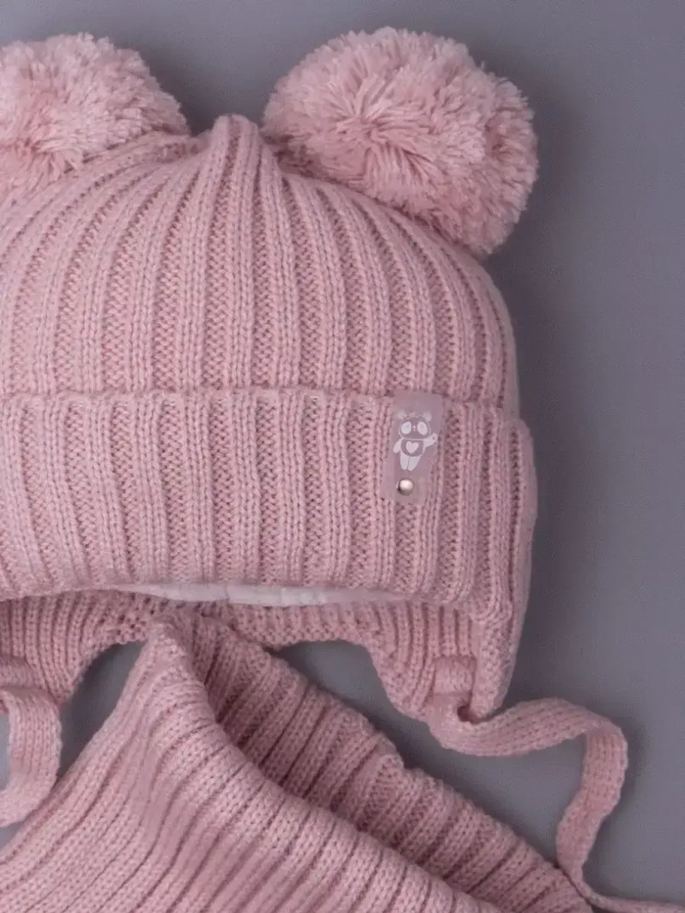 Шапка со снудом для девочки демисезонная