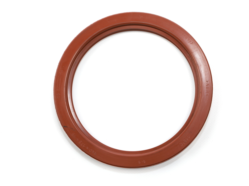 Сальник 140х175х15 а/м КАМАЗ башмака балансира (красный с пружиной/NBR) Резинотехника г. Балаково ( ОЕ Р.864187 к. )