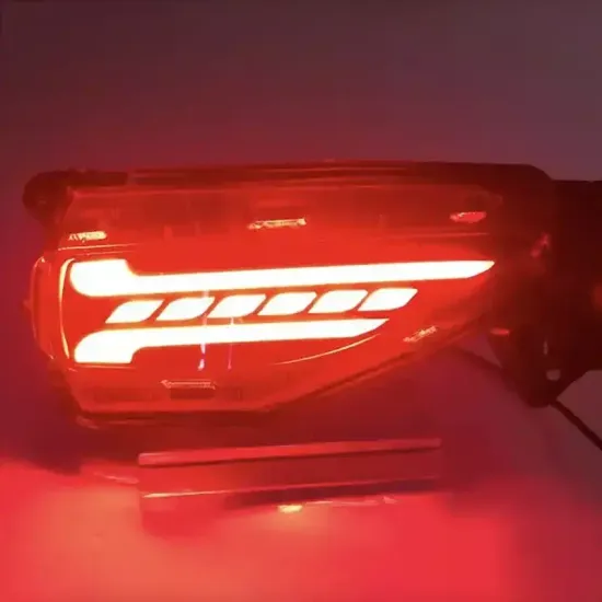 Светодиодные КАТАФОТЫ в задний бампер Тойота Фортунер 2017-2020 V2 type