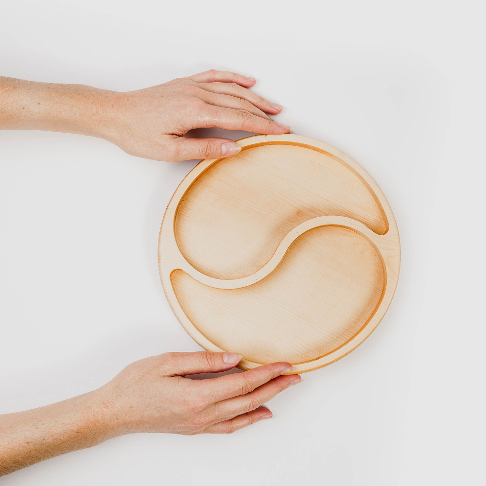 Деревянная менажница "Инь-Янь" из кедра