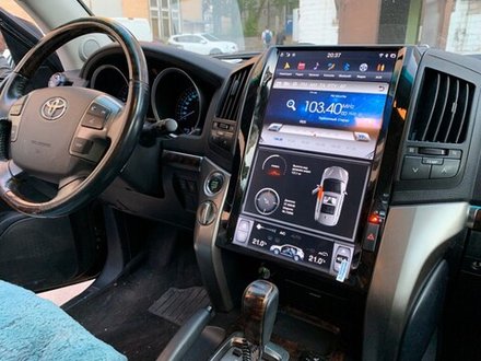 Магнитола для Toyota Land Cruiser 200 2007-2015 (со штат. камерой или 360) - Carmedia ZF-1816-GE монитор 16" в стиле "Тесла" на Android 13, 8/128Гб, CarPlay, 4G SIM-слот