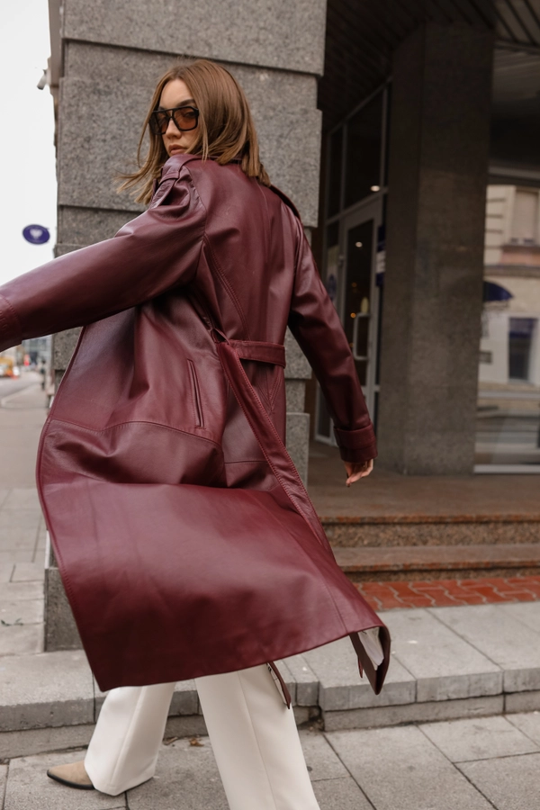 Тренч кожаный бордовый