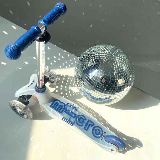 Самокат Mini Micro Deluxe Flux LED синий