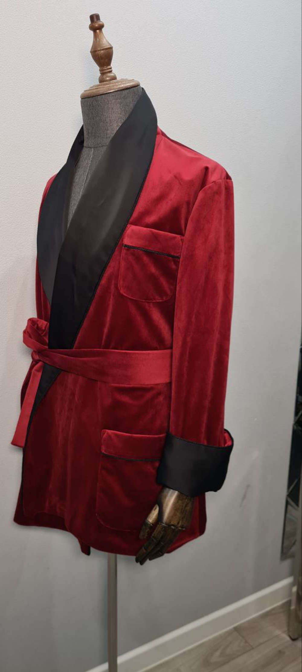 Жакет бархатный с атласными бортами