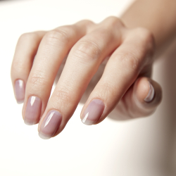 essie hard to resist nail strengthener - Укрепляющий лак для слабых и поврежденных ногтей, 13,5 ml