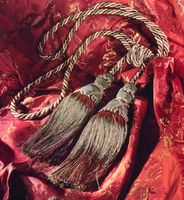 Кисти, подхваты для штор с кистями