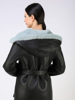 Дубленка зимняя натуральная с капюшоном