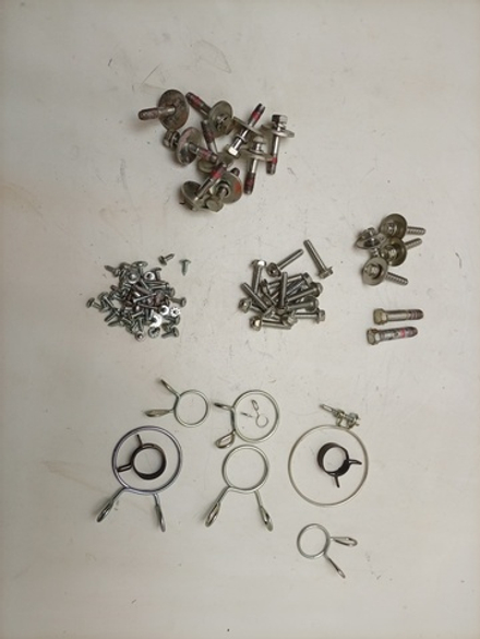 WF8500NMW/YLP кт24 Крепеж, хомуты для стиральной машины Samsung б/у