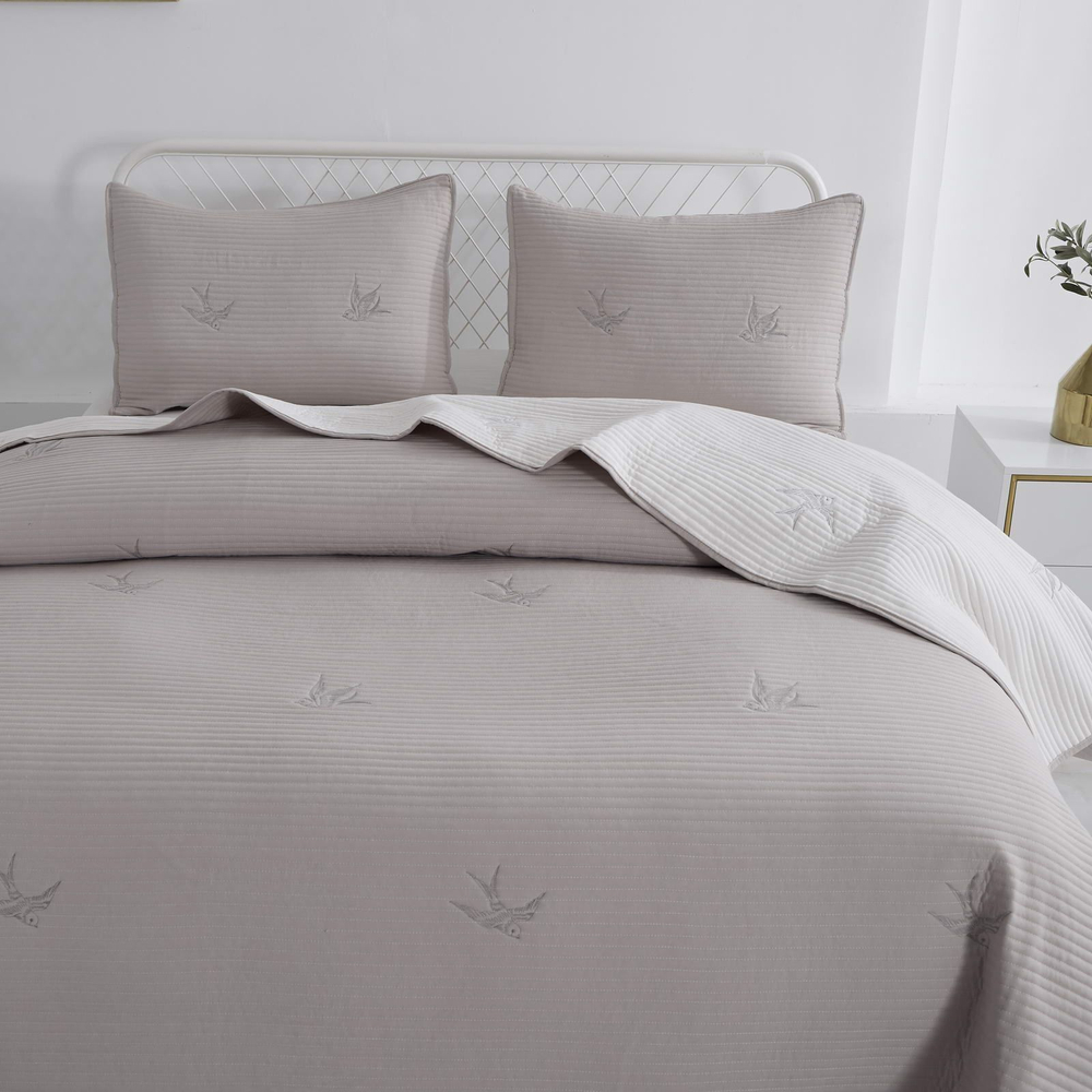 Покрывало 230x250 и 2 наволочки 50х70 Sofi De MarkO Жаклин коричневое