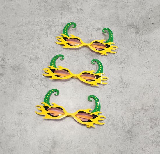 Очки Черт жёлтые с зелёным