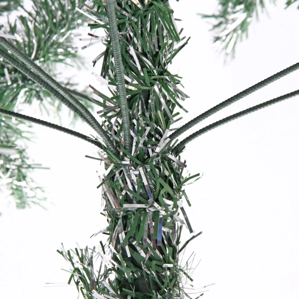 Ёлка «Серебряная дымка» 210 см, ПВХ зеленый с серебром (900 веток)