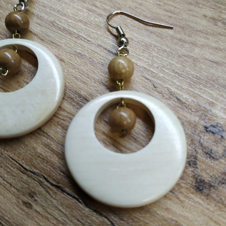 Серьги Ангелина малая, дерево, цвет молочный, коричневый, 30x35 мм